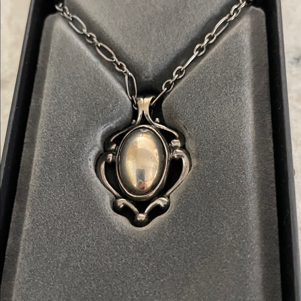Elegant Silver Pendant Necklace Georg Jensen New - Picture 2 of 3